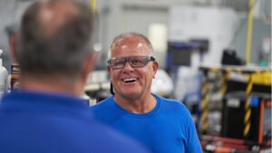 ge-healthcare-manufacturing-team-collaboration-social-media